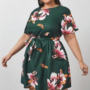 Women's Green Floral Print Plus Size 1XL Mini Dress
